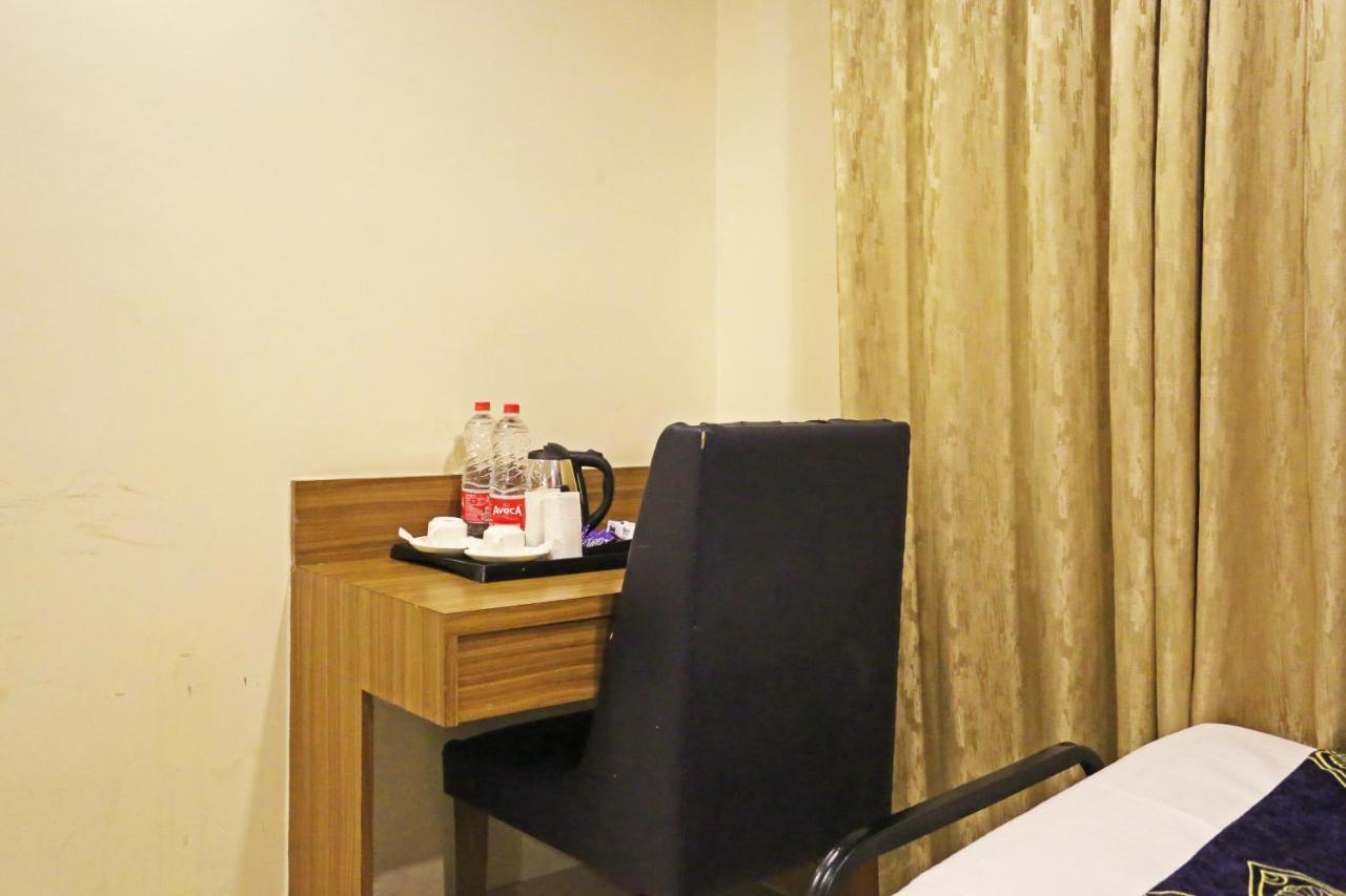Hotel Grand Suites By D'Capitol Near Delhi Airport 新德里 外观 照片