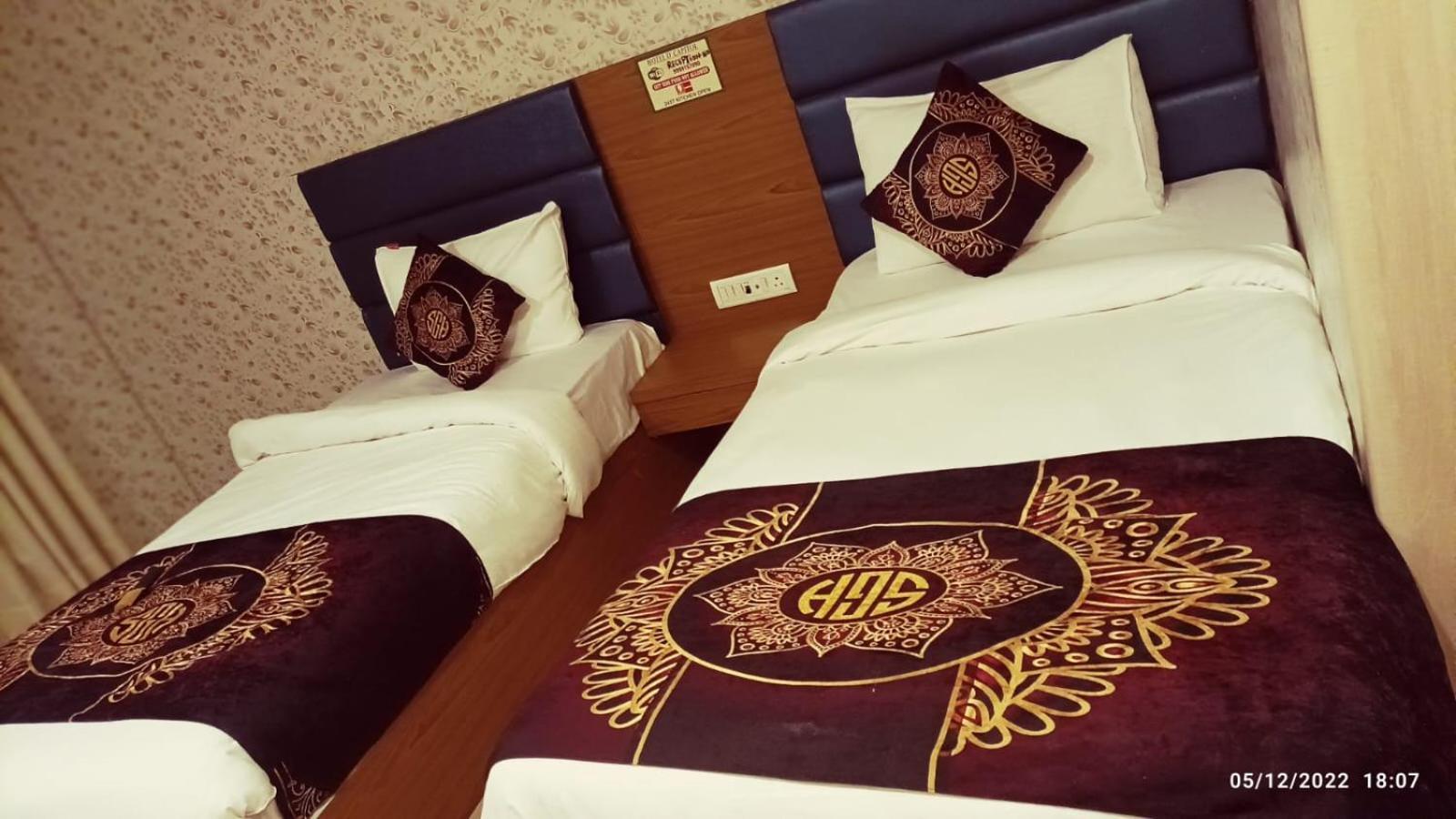 Hotel Grand Suites By D'Capitol Near Delhi Airport 新德里 外观 照片