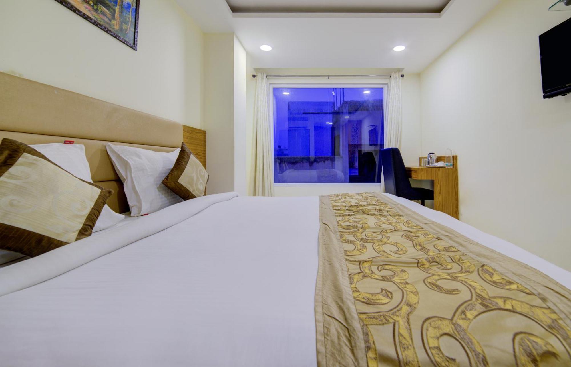 Hotel Grand Suites By D'Capitol Near Delhi Airport 新德里 外观 照片